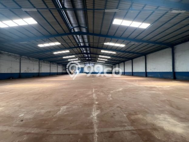 Unit Gudang Disewakan di Dadap di Area Ramai & Strategis Unit Gudang Disewakan di Dadap di Area Ramai & Strategis