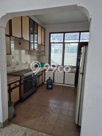 Jual Rumah Luas Megah Dengan View Eksklusif di Tomang, Jakarta Barat Jual Rumah Luas Megah Dengan View Eksklusif di Tomang, Jakarta Barat