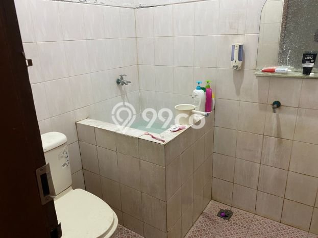 Rumah Strategis Modern Lb 250m2 di Pondok Aren, Tangerang Selatan Rumah Strategis Modern Lb 250m2 di Pondok Aren, Tangerang Selatan