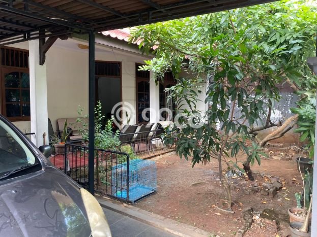 Rumah Strategis Modern Lb 250m2 di Pondok Aren, Tangerang Selatan Rumah Strategis Modern Lb 250m2 di Pondok Aren, Tangerang Selatan