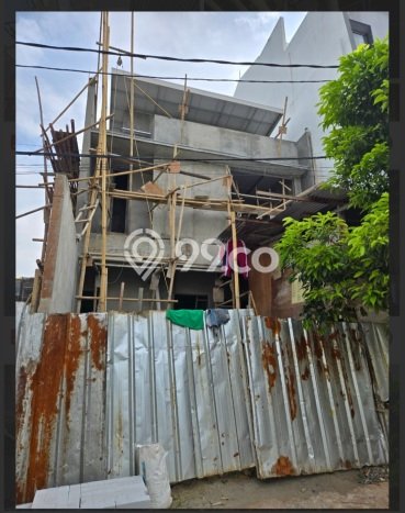 Jual Rumah Luas Elegan Dengan View Eksklusif di Villa Meruya, Jakarta Barat Jual Rumah Luas Elegan Dengan View Eksklusif di Villa Meruya, Jakarta Barat