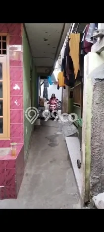 Unit Kost Dijual di Cengkareng dengan 15 Kamar Tidur & Luas Bangunan 160m2 Unit Kost Dijual di Cengkareng dengan 15 Kamar Tidur & Luas Bangunan 160m2