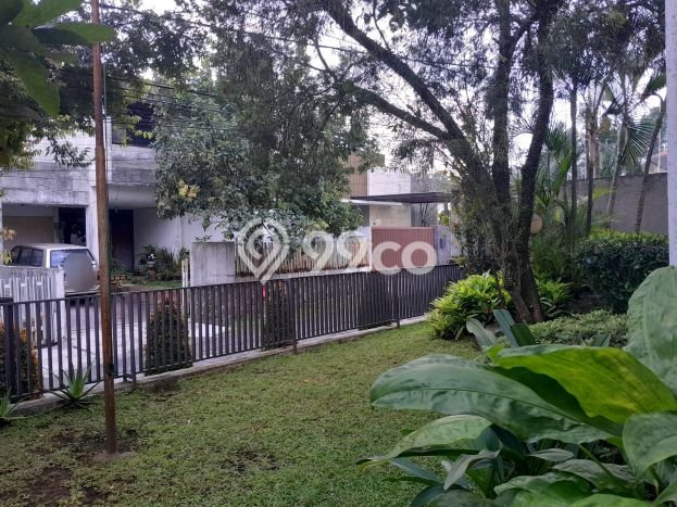 Rumah Elit Modern Siap Huni di Setiabudi Bandung Rumah Elit Modern Siap Huni di Setiabudi Bandung