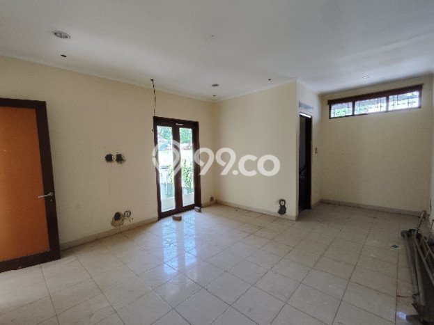 Disewakan Cepat Rumah Kondisi Baik di Area Coblong, Bandung Disewakan Cepat Rumah Kondisi Baik di Area Coblong, Bandung
