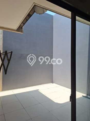 Dijual Rumah 3 Kamar Lokasi Ideal Bagus dan Strategis di BSD Dijual Rumah 3 Kamar Lokasi Ideal Bagus dan Strategis di BSD