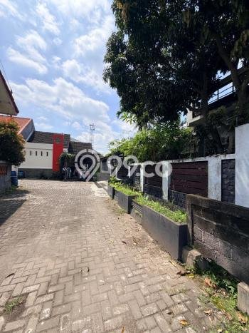 Rumah Elit Modern Tanpa Renovasi di Purwomartani Sleman Rumah Elit Modern Tanpa Renovasi di Purwomartani Sleman