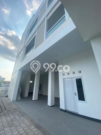Unit Kost Dijual di Depok dengan 27 Kamar Tidur & Luas Bangunan 625m2 Unit Kost Dijual di Depok dengan 27 Kamar Tidur & Luas Bangunan 625m2