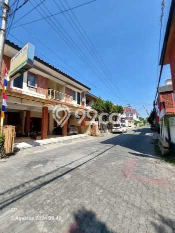 Dijual Rumah Kost di Condong Catur, Sleman, 11 KT, 12 KM, Bangunan 450m2 Dijual Rumah Kost di Condong Catur, Sleman, 11 KT, 12 KM, Bangunan 450m2