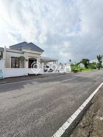 Rumah Modern Cantik 4 Kamar Bisa Langsung Pindah di Ngemplak Rumah Modern Cantik 4 Kamar Bisa Langsung Pindah di Ngemplak