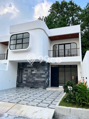 For Sale! Luxury House LT 110m2 Desain Modern di Maguwoharjo For Sale! Luxury House LT 110m2 Desain Modern di Maguwoharjo