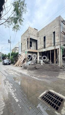 Kost Dijual Lokasi Depok, Sleman, Spesifikasi 12 Kamar Tidur dan Luas 210m2 Kost Dijual Lokasi Depok, Sleman, Spesifikasi 12 Kamar Tidur dan Luas 210m2