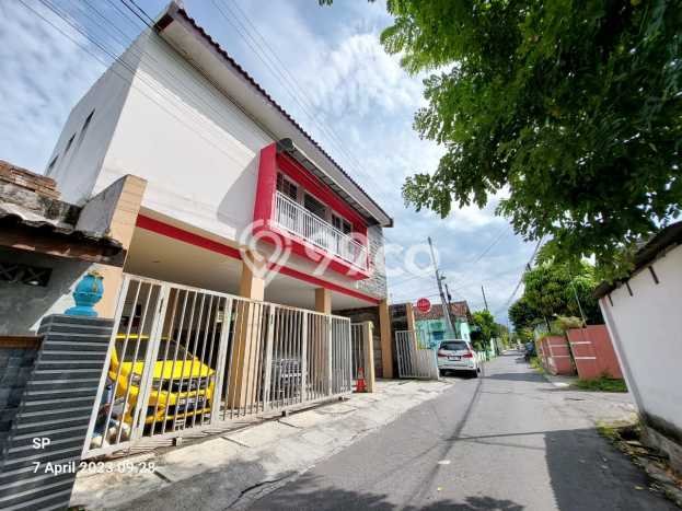 Unit Komersial Dijual di Sleman LT 262m2 & LB 300m2 Unit Komersial Dijual di Sleman LT 262m2 & LB 300m2