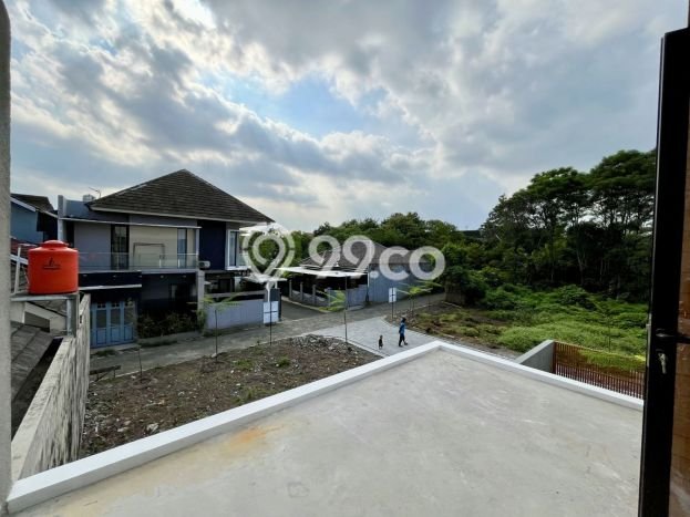 Rumah Elit LB 140m2 Siap Pakai Desain Elegan di Condong Catur, Sleman Rumah Elit LB 140m2 Siap Pakai Desain Elegan di Condong Catur, Sleman