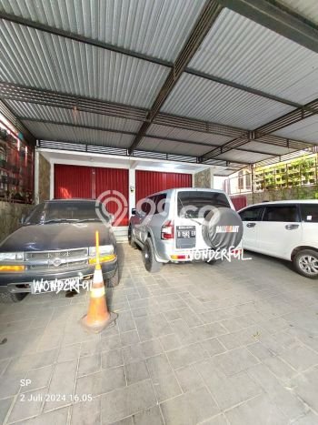Area Ramai! Komersial Dijual di Banguntapan untuk Bisnis Luas Bangunan 334m2 Area Ramai! Komersial Dijual di Banguntapan untuk Bisnis Luas Bangunan 334m2