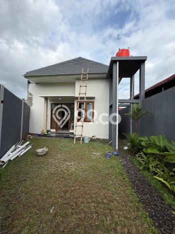 Rumah Modern Cantik 4 Kamar Bisa Langsung Pindah di Ngemplak Rumah Modern Cantik 4 Kamar Bisa Langsung Pindah di Ngemplak