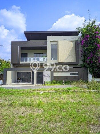 Siap Huni Rumah Mewah 5 Kamar di Ngaglik Dekat ke Mana Pun Siap Huni Rumah Mewah 5 Kamar di Ngaglik Dekat ke Mana Pun