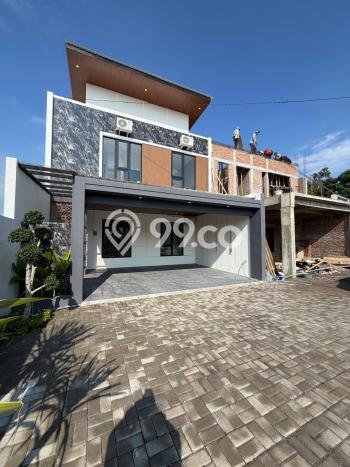 Siap Huni Rumah Mewah 5 Kamar di Depok Dekat ke Mana Saja Siap Huni Rumah Mewah 5 Kamar di Depok Dekat ke Mana Saja