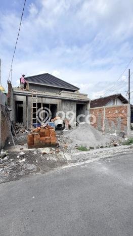 Rumah Modern 4 KT LT 171m2 di Purwomartani Rumah Modern 4 KT LT 171m2 di Purwomartani