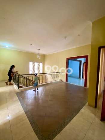 Rumah Modern Cantik 7 Kamar Siap Huni di Sleman Rumah Modern Cantik 7 Kamar Siap Huni di Sleman