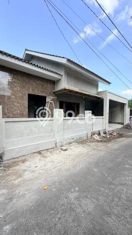 Hunian Cantik Modern Lb 118m2 di Ngemplak, Sleman Hunian Cantik Modern Lb 118m2 di Ngemplak, Sleman