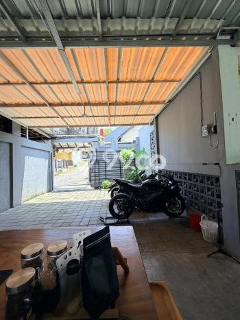 Rumah Elit Modern Tanpa Renovasi di Purwomartani Sleman Rumah Elit Modern Tanpa Renovasi di Purwomartani Sleman