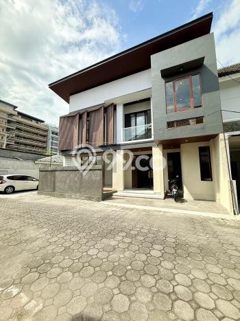 Rumah LT 120m2m² / LB 200m2m² Area Premium di Depok, Sleman Rumah LT 120m2m² / LB 200m2m² Area Premium di Depok, Sleman