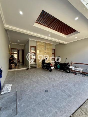 Rumah Modern Cantik 4 KT Bisa Langsung Pindah di Banguntapan Rumah Modern Cantik 4 KT Bisa Langsung Pindah di Banguntapan