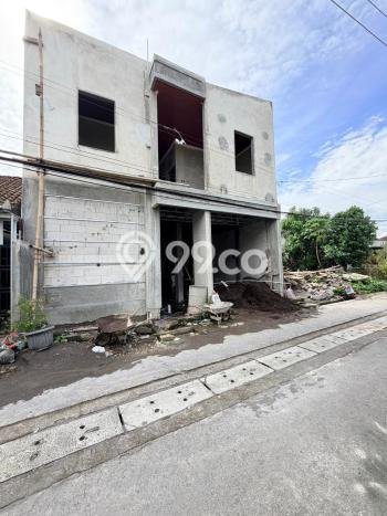 Aset Investasi! Kost Dijual di Ngaglik, Sleman, 16 KT, 16 KM, Luas 300m2 Aset Investasi! Kost Dijual di Ngaglik, Sleman, 16 KT, 16 KM, Luas 300m2