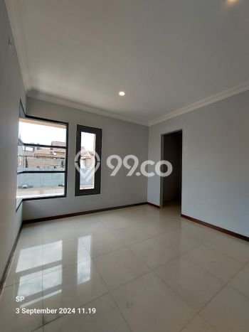 Jual Rumah Bagus Siap Huni LB 199m2 di Depok, Sleman Jual Rumah Bagus Siap Huni LB 199m2 di Depok, Sleman
