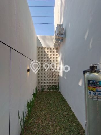 Rumah Strategis Modern Lb 186m2 di Ngaglik, Sleman Rumah Strategis Modern Lb 186m2 di Ngaglik, Sleman
