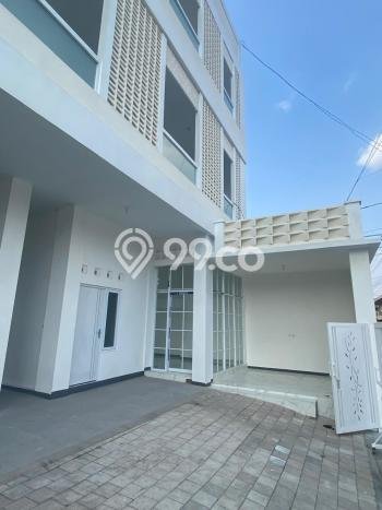 Unit Kost Dijual di Depok dengan 27 Kamar Tidur & Luas Bangunan 625m2 Unit Kost Dijual di Depok dengan 27 Kamar Tidur & Luas Bangunan 625m2