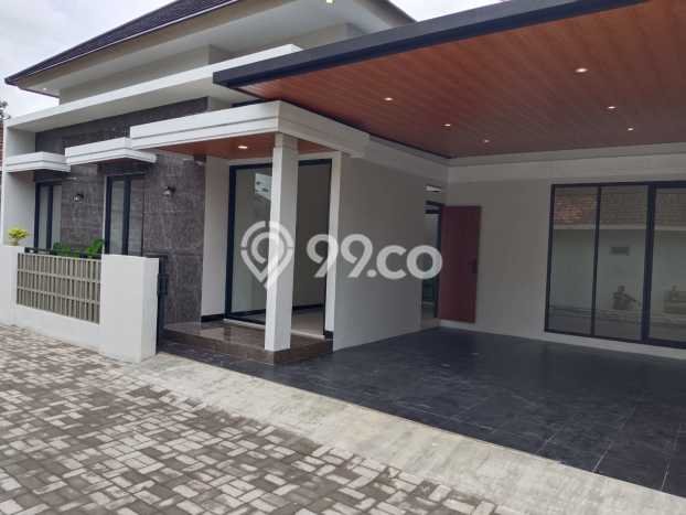 Rumah Strategis Modern Lb 80m2 di Ngaglik, Sleman Rumah Strategis Modern Lb 80m2 di Ngaglik, Sleman