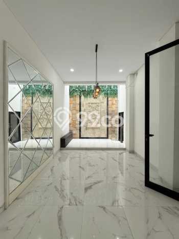 Rumah di Banguntapan, LT 108m2m², LB 160m2m² Rumah di Banguntapan, LT 108m2m², LB 160m2m²