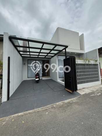 Rumah Modern Minimalis 2 KT Bisa Langsung Pindah di Banguntapan Rumah Modern Minimalis 2 KT Bisa Langsung Pindah di Banguntapan