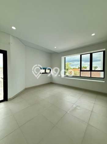 Rumah Strategis Modern Lb 145m2 di Ngaglik, Sleman Rumah Strategis Modern Lb 145m2 di Ngaglik, Sleman