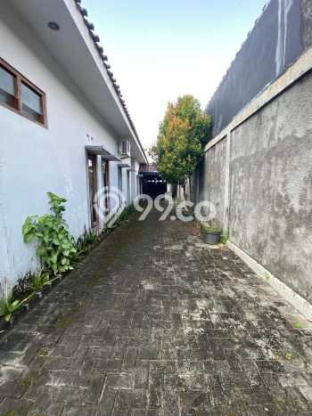 Jual Rumah Luas Elegan Dengan View Eksklusif di Maguwoharjo, Yogyakarta Jual Rumah Luas Elegan Dengan View Eksklusif di Maguwoharjo, Yogyakarta
