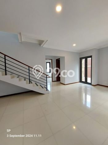 Jual Rumah Bagus Siap Huni LB 199m2 di Depok, Sleman Jual Rumah Bagus Siap Huni LB 199m2 di Depok, Sleman