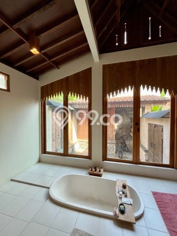 Vila Kawasan Kasihan, Area 390m2m², Area Potensial untuk bisnis Vila Kawasan Kasihan, Area 390m2m², Area Potensial untuk bisnis