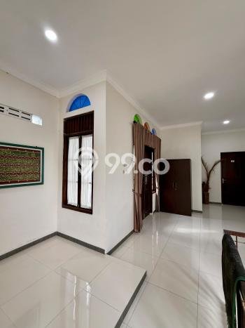 Komersial Dijual di Depok LT 184m2, LB 260m2 Solusi Investasi Cerdas Komersial Dijual di Depok LT 184m2, LB 260m2 Solusi Investasi Cerdas