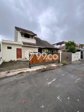 Vila Kawasan Ngaglik, Luas 400m2m², Dekat ke Fasilitas Umum Vila Kawasan Ngaglik, Luas 400m2m², Dekat ke Fasilitas Umum