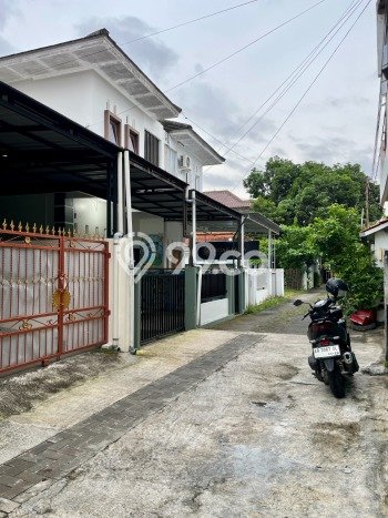 Aset Investasi! Rumah Kost Dijual di Banguntapan, Bantul, 12 KT, 12 KM, Luas 300m2 Aset Investasi! Rumah Kost Dijual di Banguntapan, Bantul, 12 KT, 12 KM, Luas 300m2