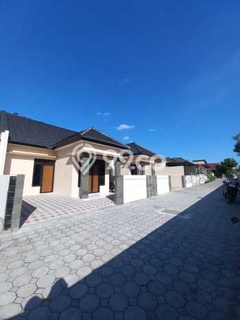 Hunian Cantik Minimalis Lb 75m2 di Banguntapan, Bantul Hunian Cantik Minimalis Lb 75m2 di Banguntapan, Bantul