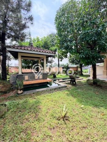 Unit Komersial Dijual di Depok Sleman Luas Tanah 526m2, Luas Bangunan 326m2 Unit Komersial Dijual di Depok Sleman Luas Tanah 526m2, Luas Bangunan 326m2