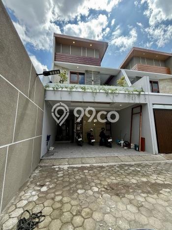 Rumah Modern Cantik 4 KT Bisa Langsung Pindah di Banguntapan Rumah Modern Cantik 4 KT Bisa Langsung Pindah di Banguntapan