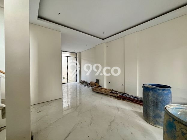 Rumah Luxury Modern Tanpa Renovasi di Caturtunggal Yogyakarta Rumah Luxury Modern Tanpa Renovasi di Caturtunggal Yogyakarta