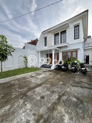Jual Rumah Bagus Siap Huni LB 160m2 di Banguntapan, Bantul Jual Rumah Bagus Siap Huni LB 160m2 di Banguntapan, Bantul