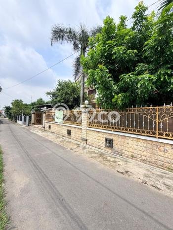 Unit Komersial Dijual di Depok Sleman Luas Tanah 526m2, Luas Bangunan 326m2 Unit Komersial Dijual di Depok Sleman Luas Tanah 526m2, Luas Bangunan 326m2