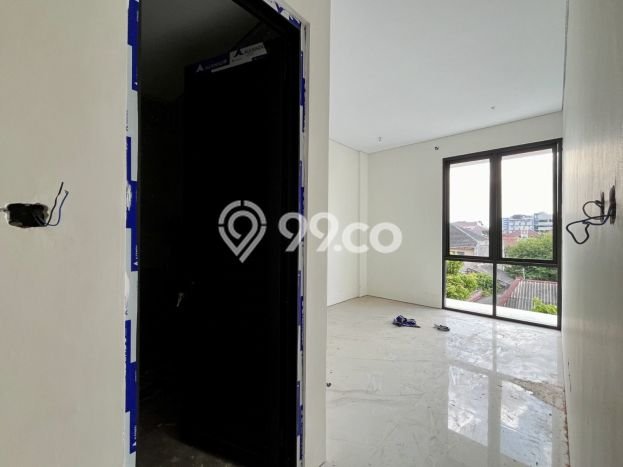 Rumah Luxury Modern Tanpa Renovasi di Caturtunggal Yogyakarta Rumah Luxury Modern Tanpa Renovasi di Caturtunggal Yogyakarta