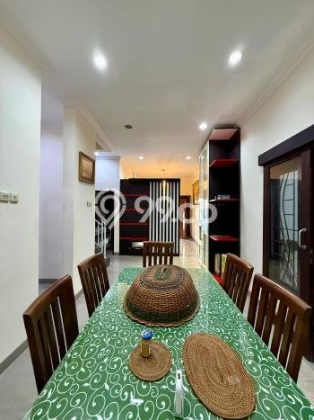 Hunian Cantik Minimalis Lb 255m2 di Depok, Sleman Hunian Cantik Minimalis Lb 255m2 di Depok, Sleman