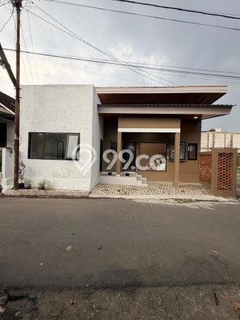 Aset Investasi! Rumah Kost Dijual di Ngaglik, Sleman, 9 KT, 7 KM, Luas 128m2 Aset Investasi! Rumah Kost Dijual di Ngaglik, Sleman, 9 KT, 7 KM, Luas 128m2